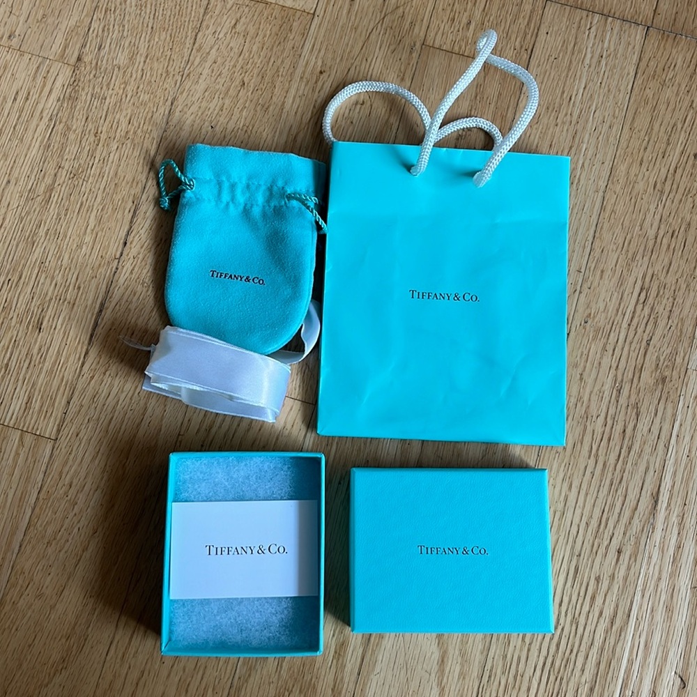 Tiffany gift box / bag packaging